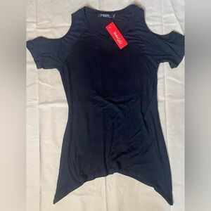 Urban CoCo NWT Black Cold Shoulder Tunic Top Sharkbite Hem Women's Small S